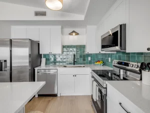 Ocean-beach-club-two-bedrooms-condo-2-kitchen