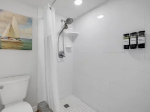 Ocean-beach-club-one-bedroom-condo-10-bathroom