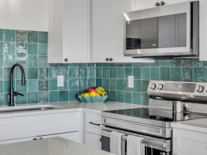 Ocean-beach-club-kitchen-two-bedrooms-condo-3