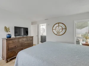 Ocean-beach-club-two-bedrooms-condo-8-main-bedroom