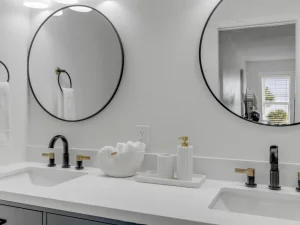 Ocean-beach-club-two-bedrooms-condo-8-main-bedroom-bathroom