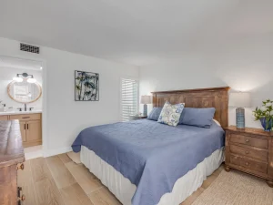 Ocean-beach-club-two-bedrooms-condo-6-main-bedroom