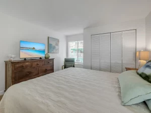 Ocean-beach-club-two-bedrooms-condo-2-main-bedroom