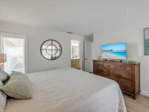 Ocean-beach-club-two-bedrooms-condo-2-main-bedroom