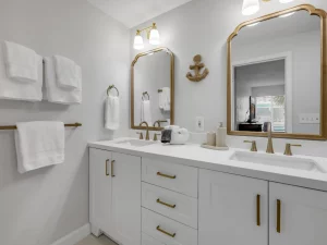 Ocean-beach-club-bathroom-room-two-bedrooms-condo-4